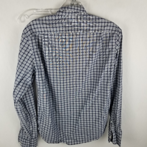 🎁 3/$20 J.Crew button down - Picture 2 of 3